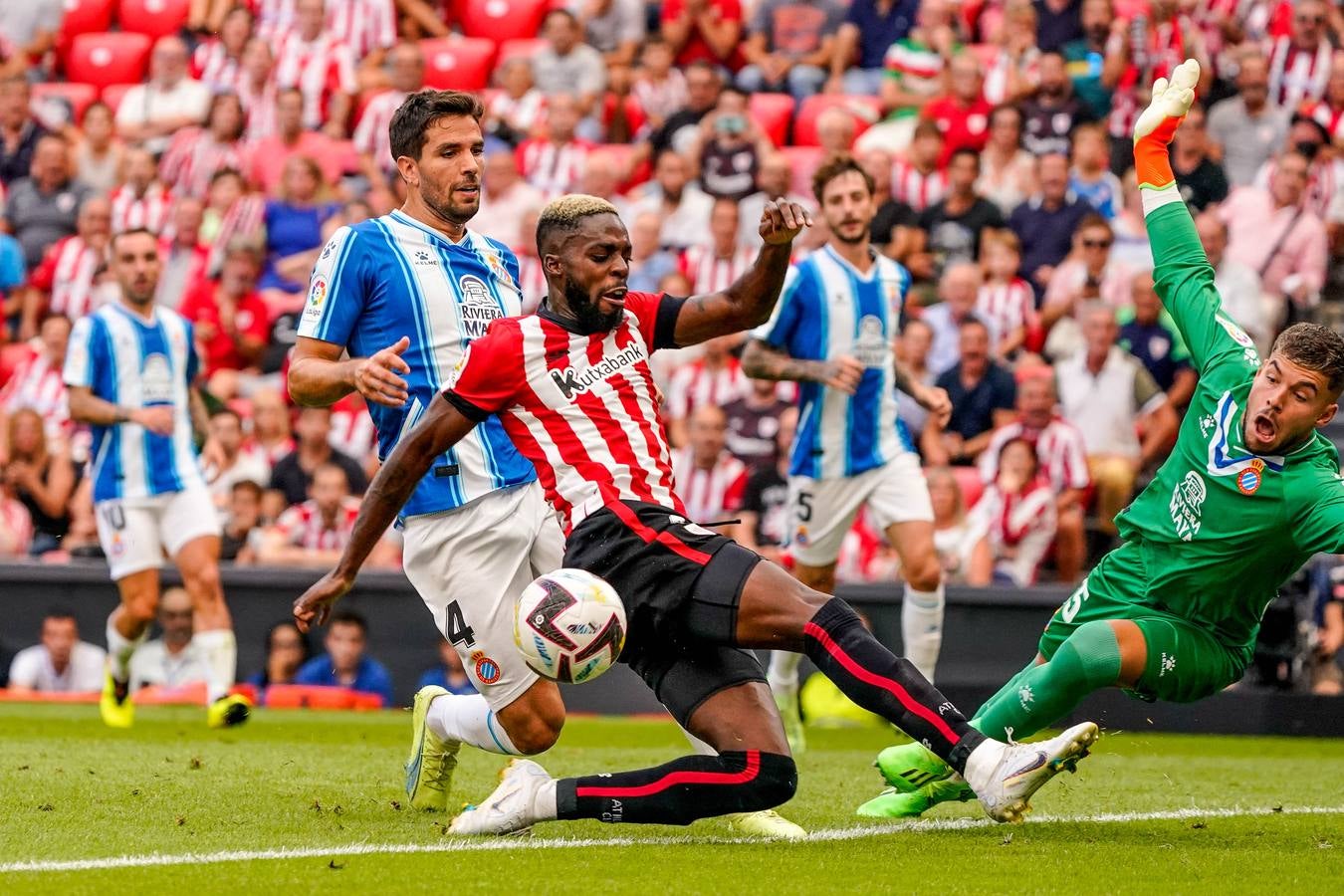 Fotos: Las mejores imágenes del Athletic- Espanyol en San Mamés