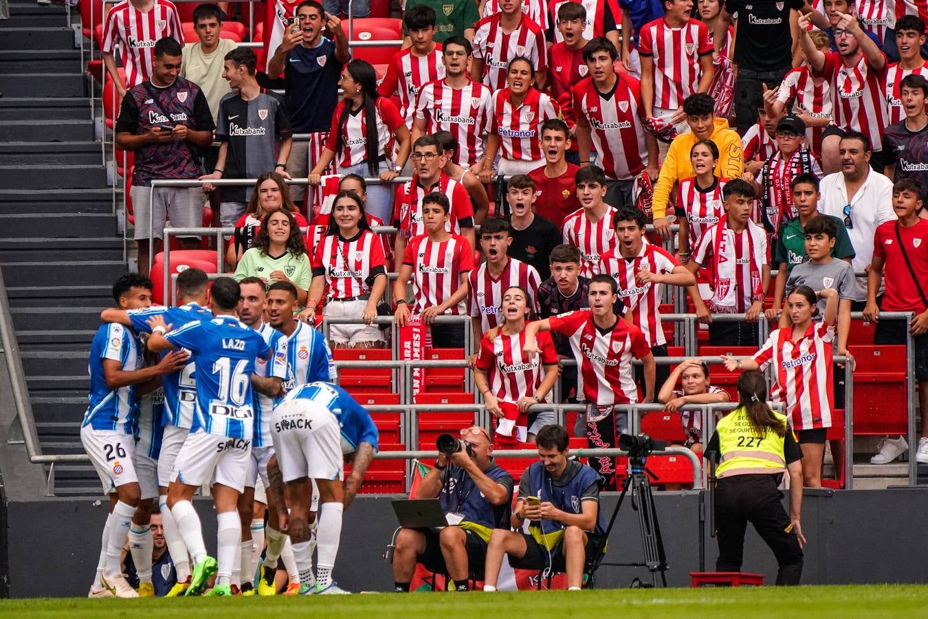 Fotos: Las mejores imágenes del Athletic- Espanyol en San Mamés