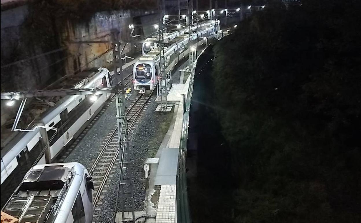 Cocheras que se eliminarán para que llegue el tranvía a Etxebarri. 