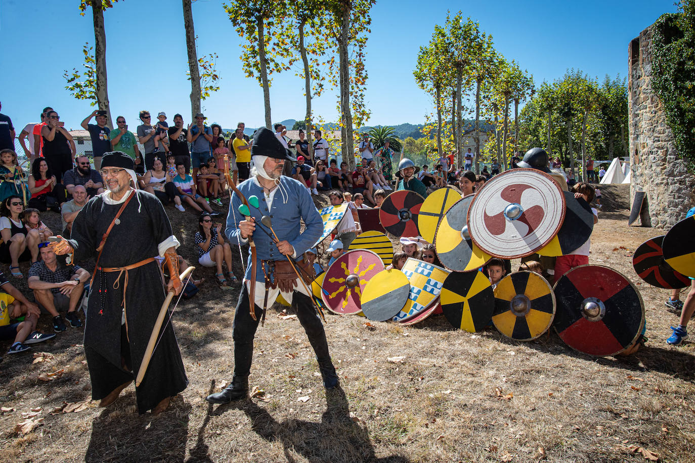 Fotos: Recreación de una batalla medieval en el castillo de Muñatones