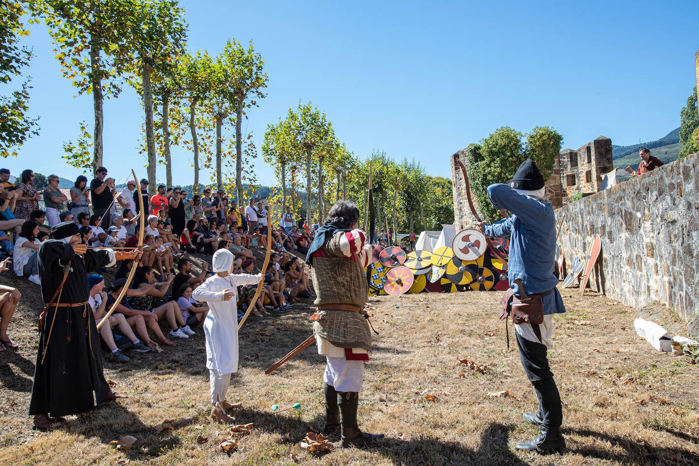 Fotos: Recreación de una batalla medieval en el castillo de Muñatones