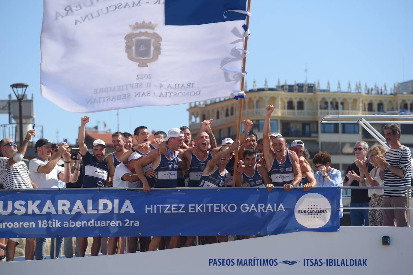 Fotos: Bandera de la concha