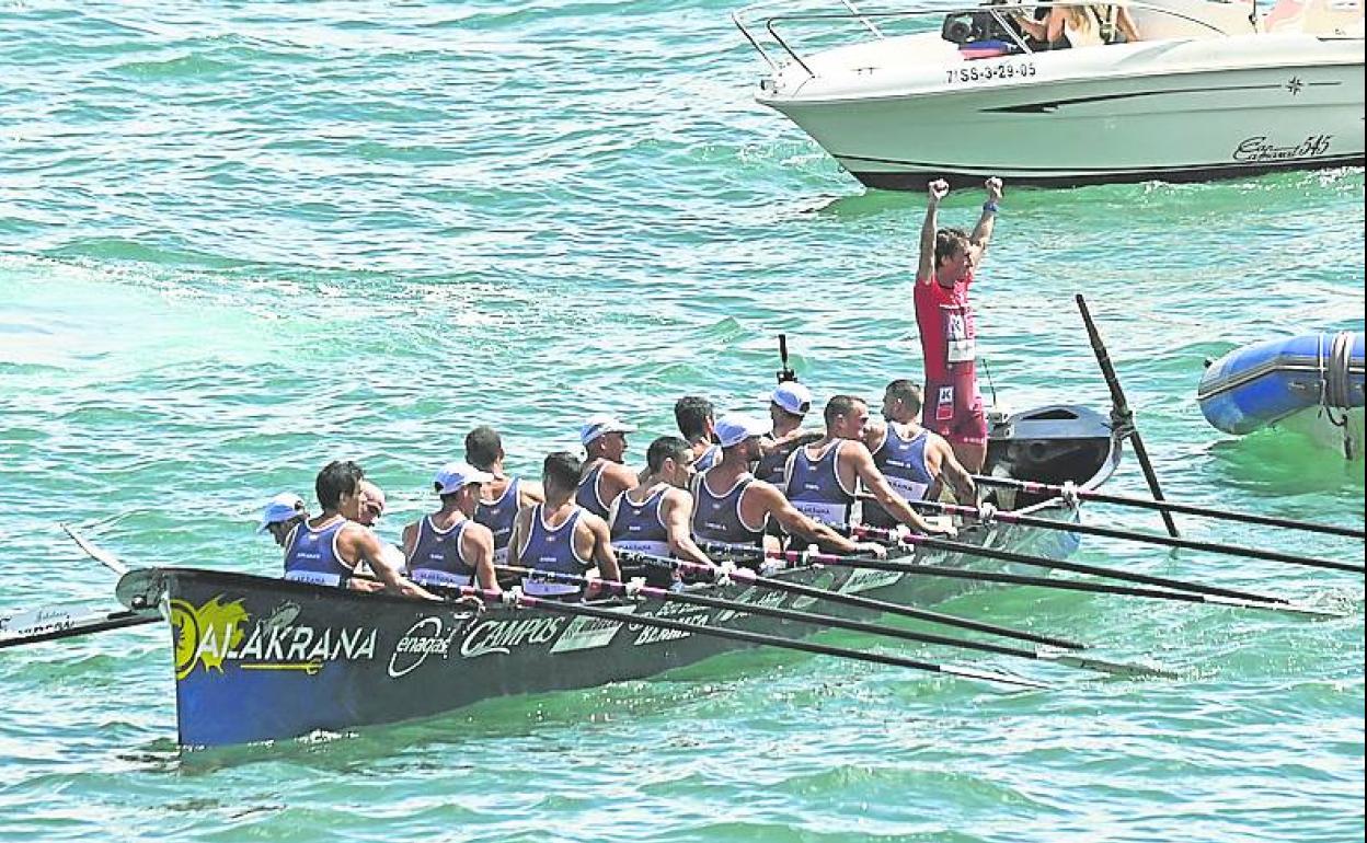 Urdaibai está a un paso de ganar La Concha seis años después. 