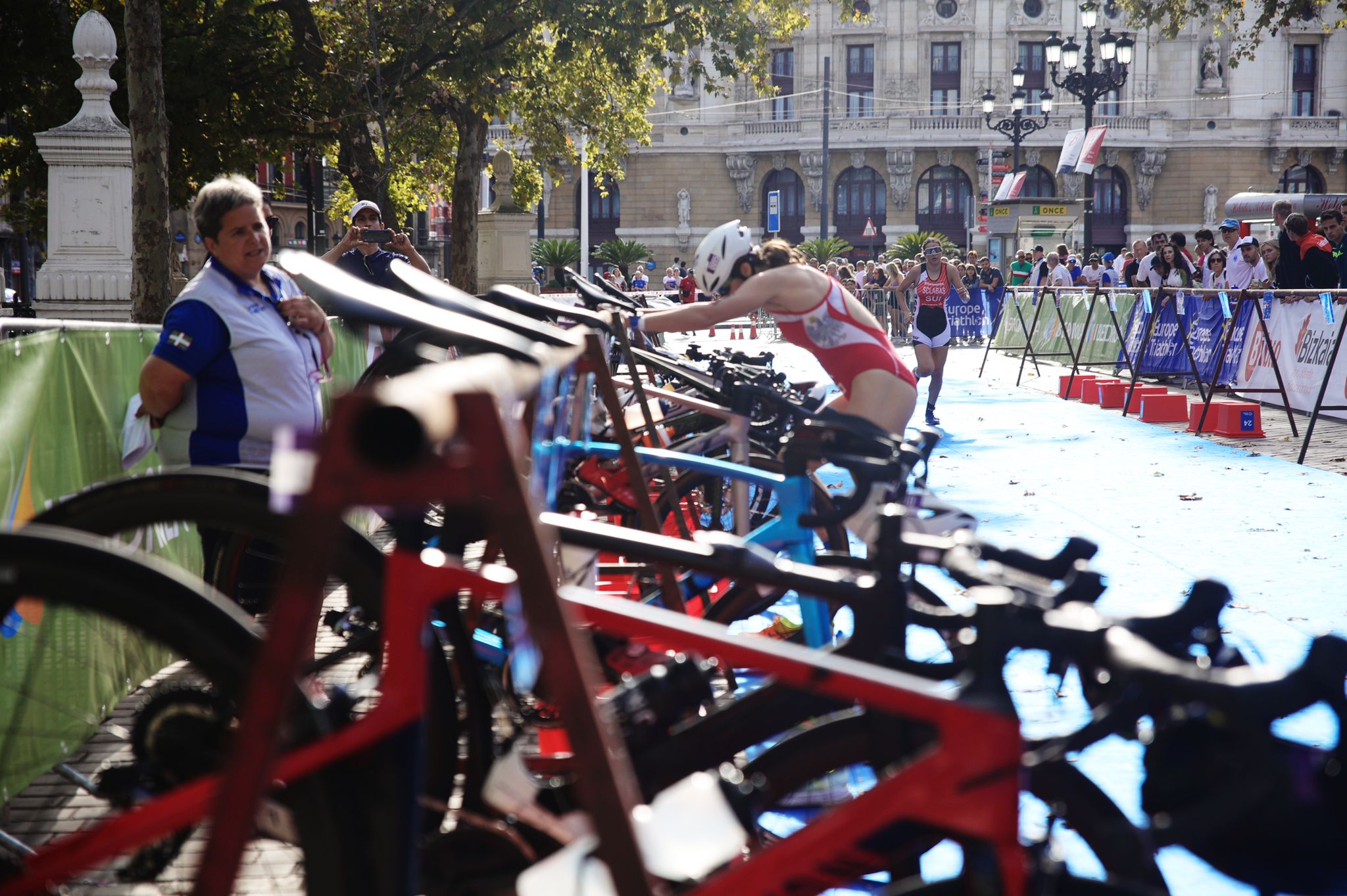Fotos: Las mejores imágenes del Triatlón Multideporte de Bilbao