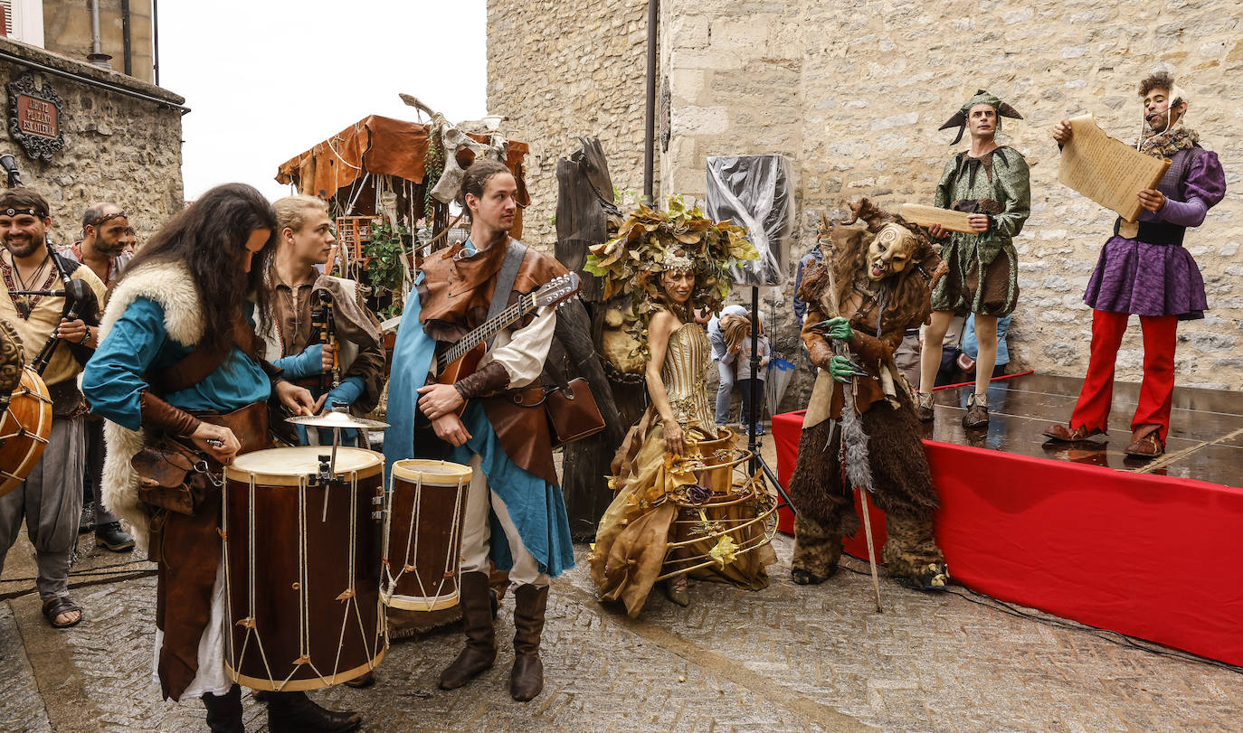 Fotos: La Edad Medieval envuelve Vitoria de nuevo