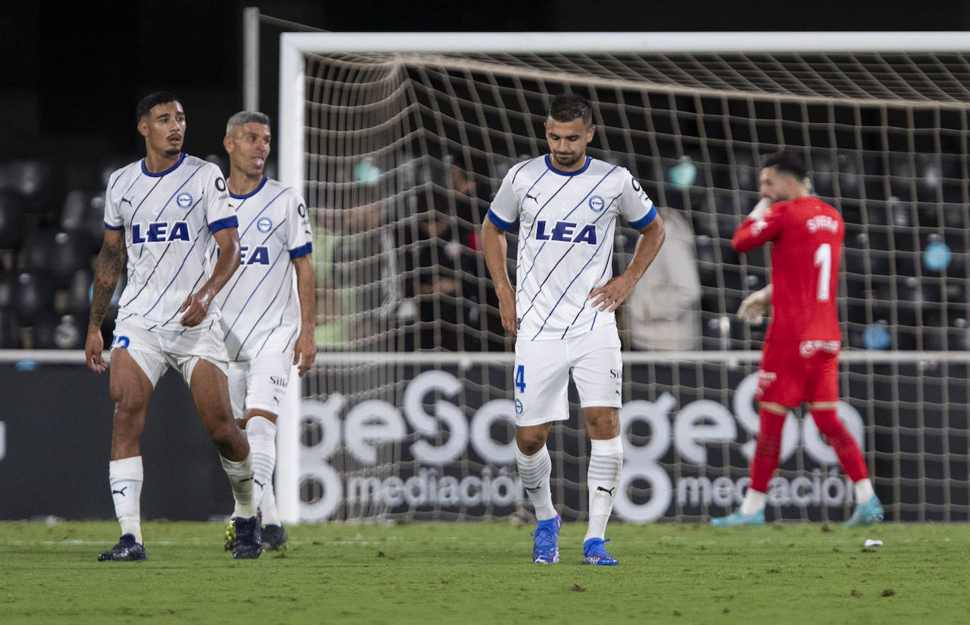 Fotos: Las mejores imágenes del Cartagena - Alavés