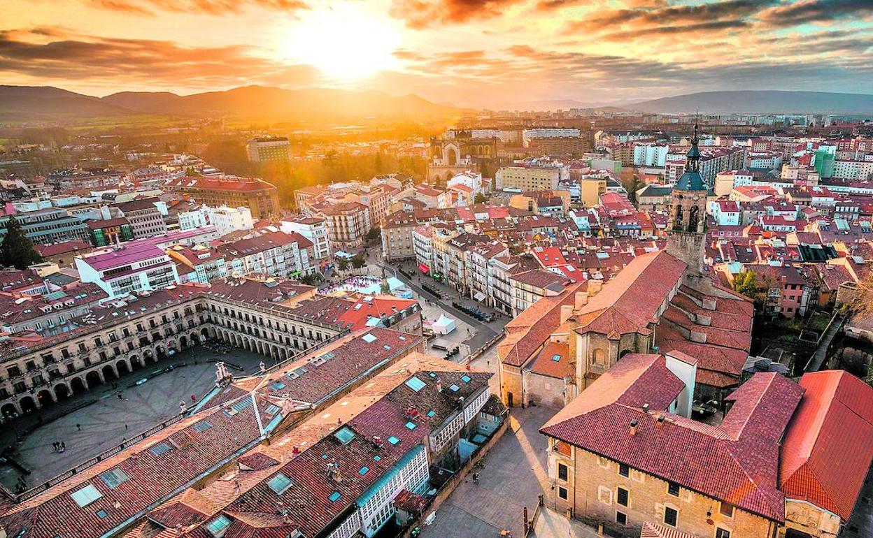 La capital alavesa fía a los fondos europeos decenas de proyectos que marcarán su transformación. 