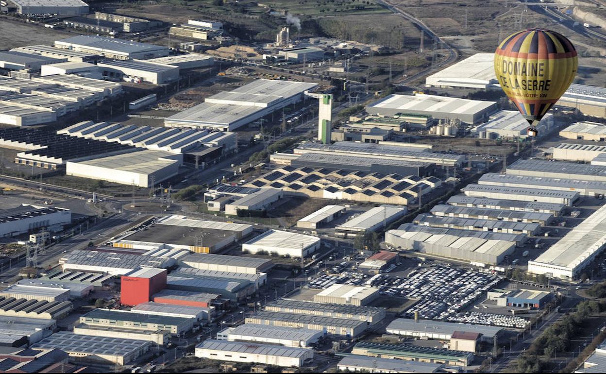 Las empresas alavesas optan por la cautela ante la perspectiva de un otoño complicado.