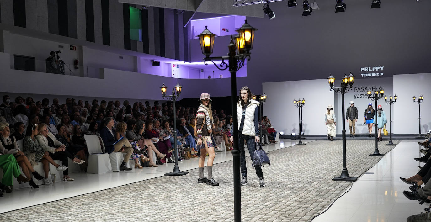 Fotos: Preparados para el frío con moda local. La propuesta de la pasarela Gasteiz On
