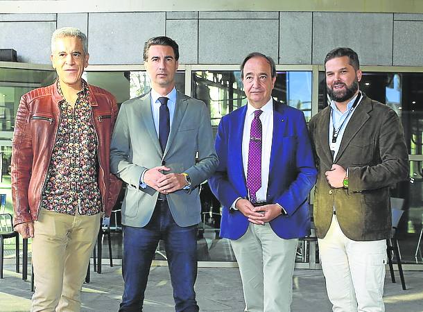 Jorge Aio, Xabier Ochandiano, Rafael Gardeazabal y Borja Elorza. 