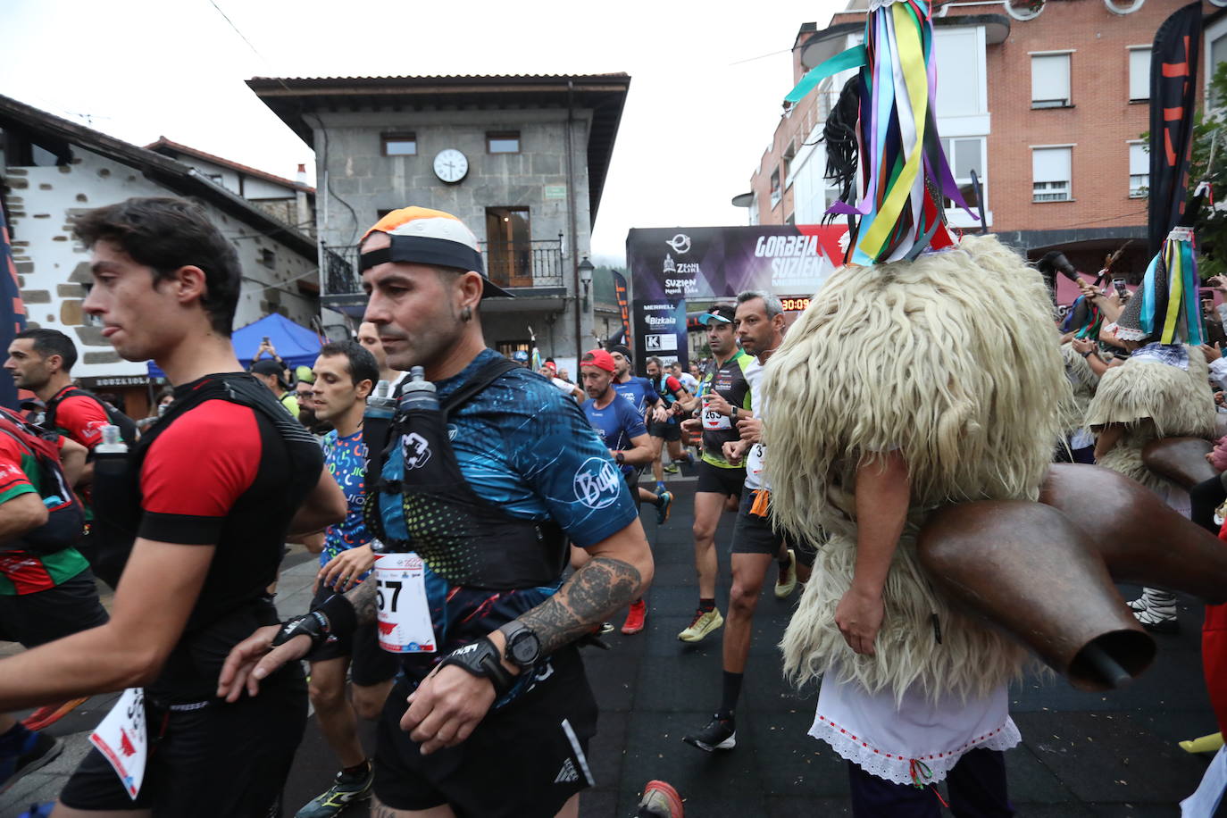 Fotos: Nico Molina se consagra en Zeanuri al ganar la Gorbeia Suzien