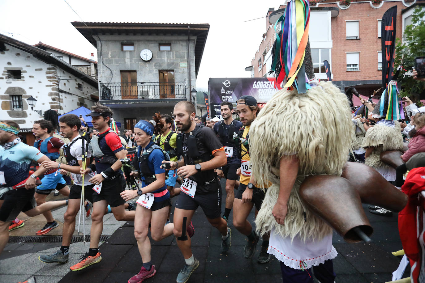 Fotos: Nico Molina se consagra en Zeanuri al ganar la Gorbeia Suzien