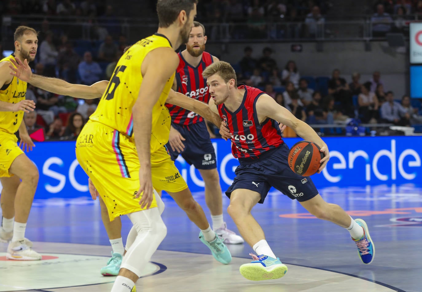 Fotos: Las mejores imágenes del Baskonia - Tenerife
