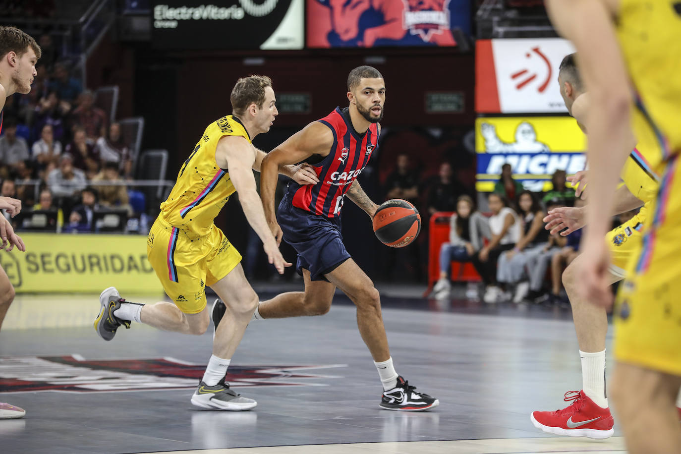 Fotos: Las mejores imágenes del Baskonia - Tenerife