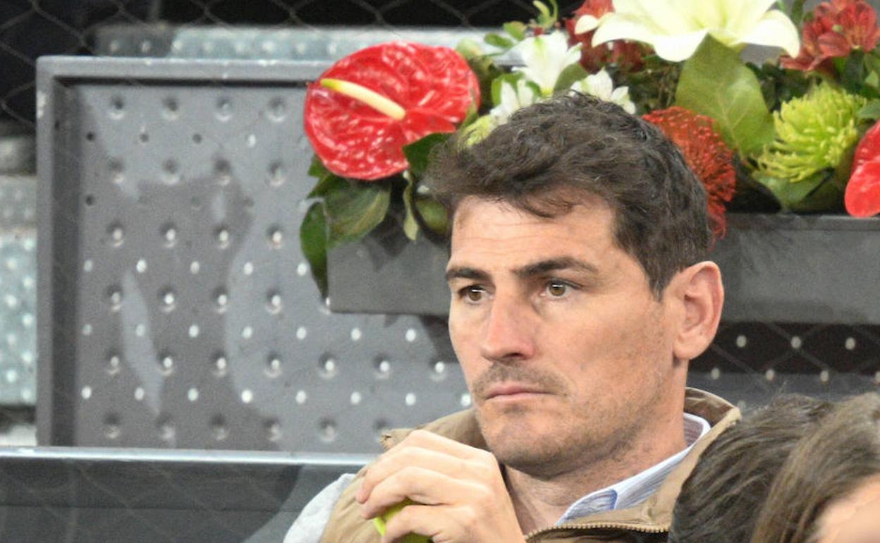 Iker Casillas y su polémico tuit diciendo que era gay