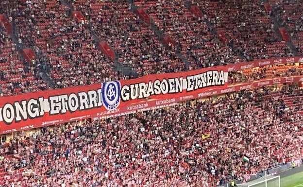 Así recibe el fondo de animación al Atlético: «Bienvenidos a casa de vuestros padres»