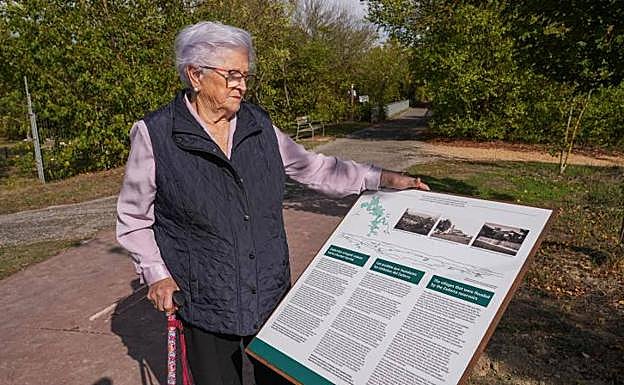 Teresa Ruiz de Arbulo era una de las vecinas de Orenin, sepultado bajo el agua. 