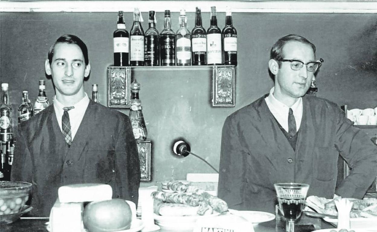 José Luis, a la izquierda, con su hermano Rodolfo. 