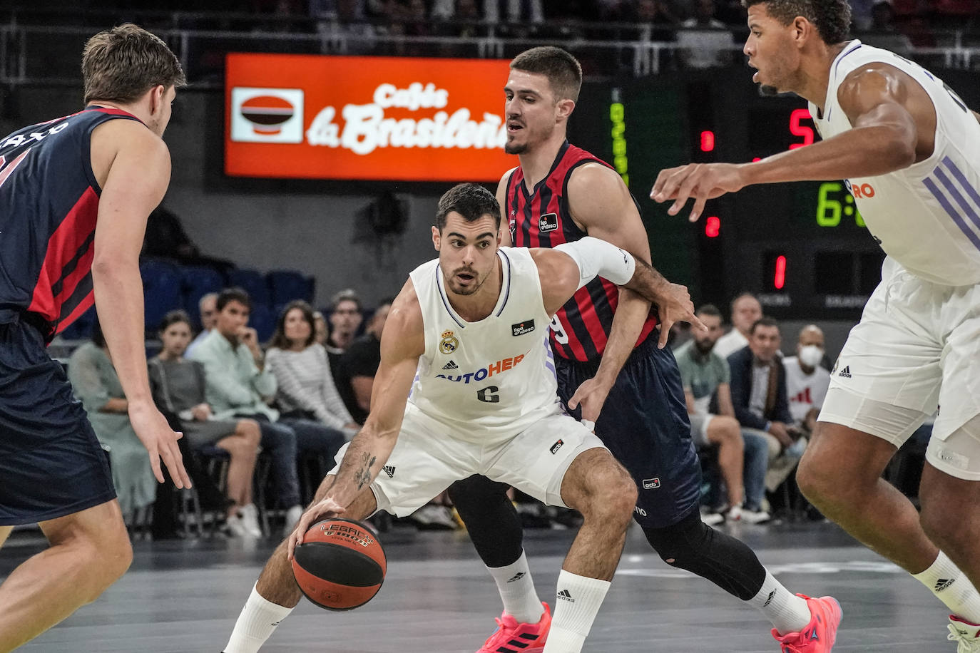 Fotos: Las fotos del Baskonia - Real Madrid