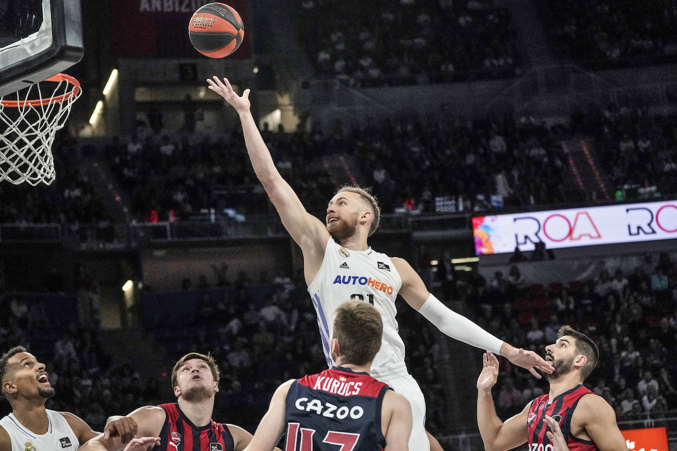 Fotos: Las fotos del Baskonia - Real Madrid