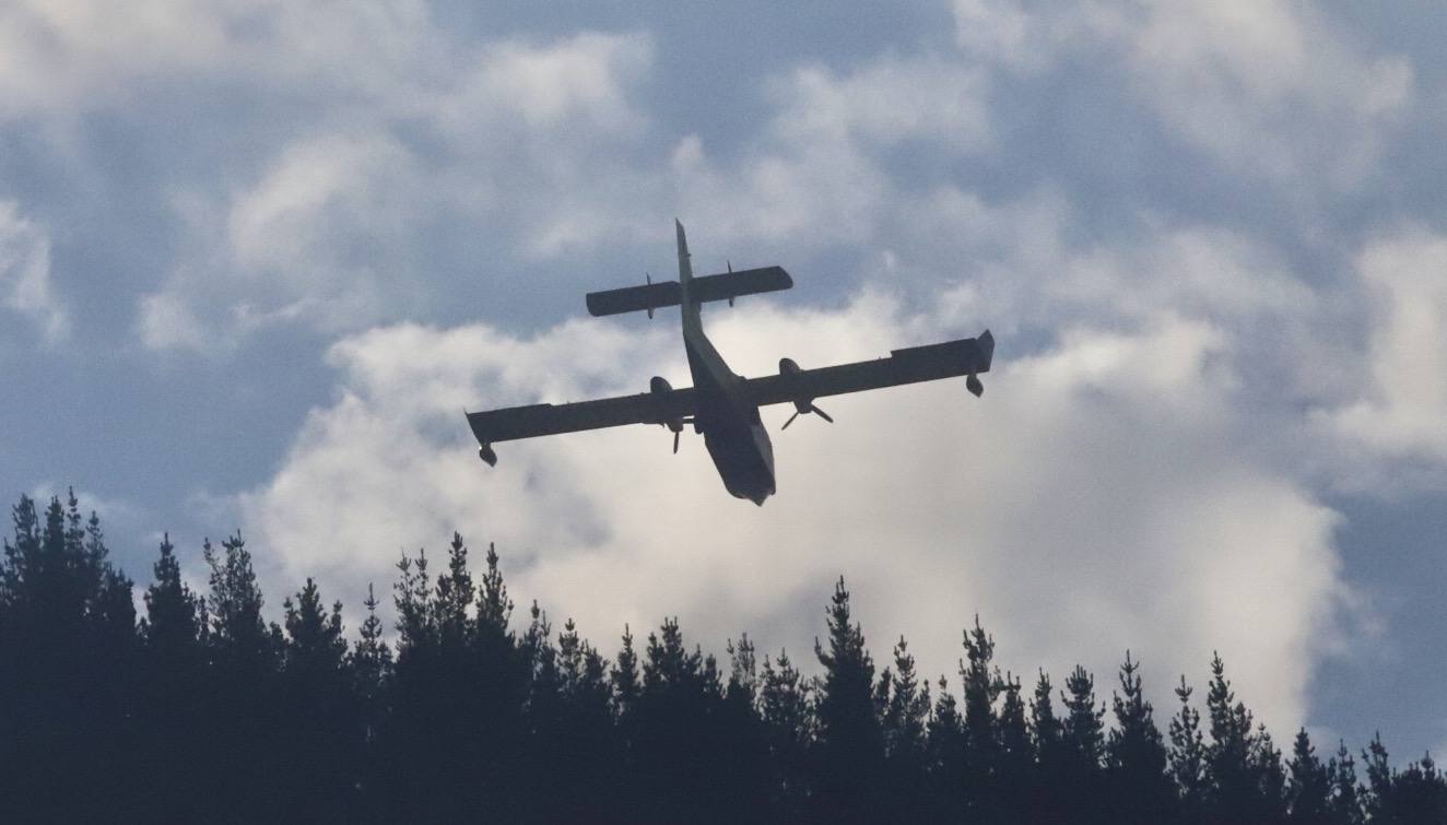 Fotos: El viento arruina las pucheras de Balmaseda