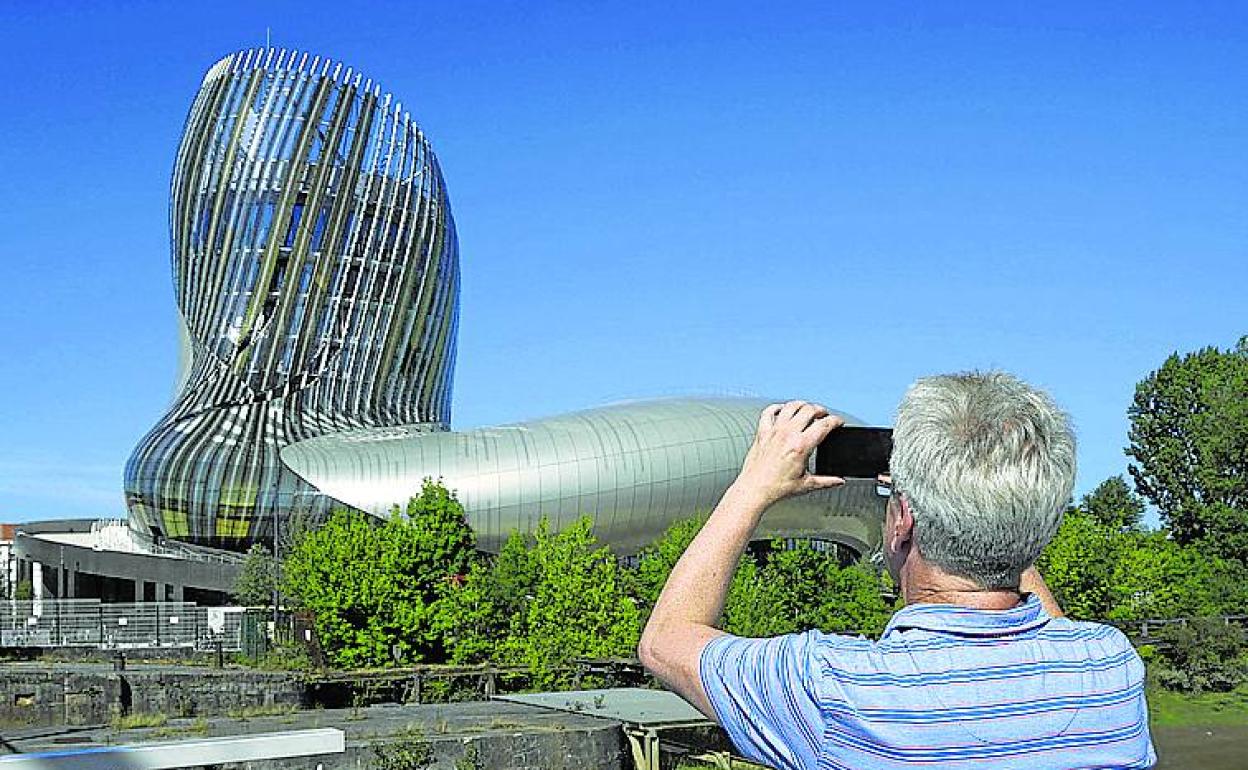 La Cité du Vin, en Burdeos, se ha convertido en una referencia. 