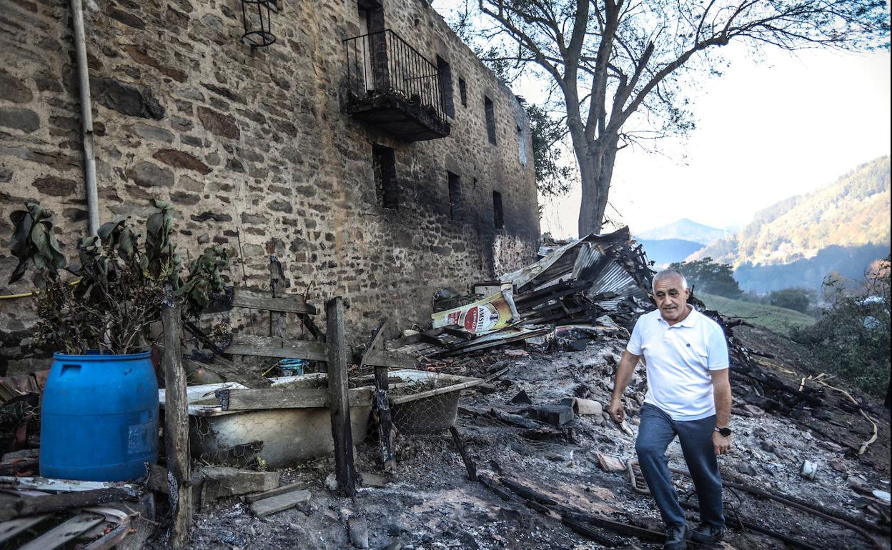 Incendio en Balmaseda: «Seguimos rodeados de fuego»