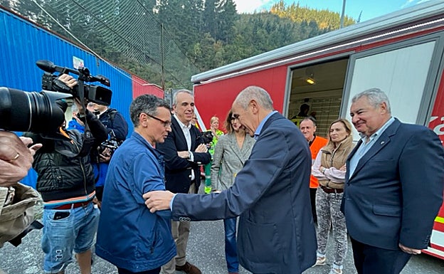 «Ahora mismo no hay ninguna evidencia de que el fuego pueda ser provocado»