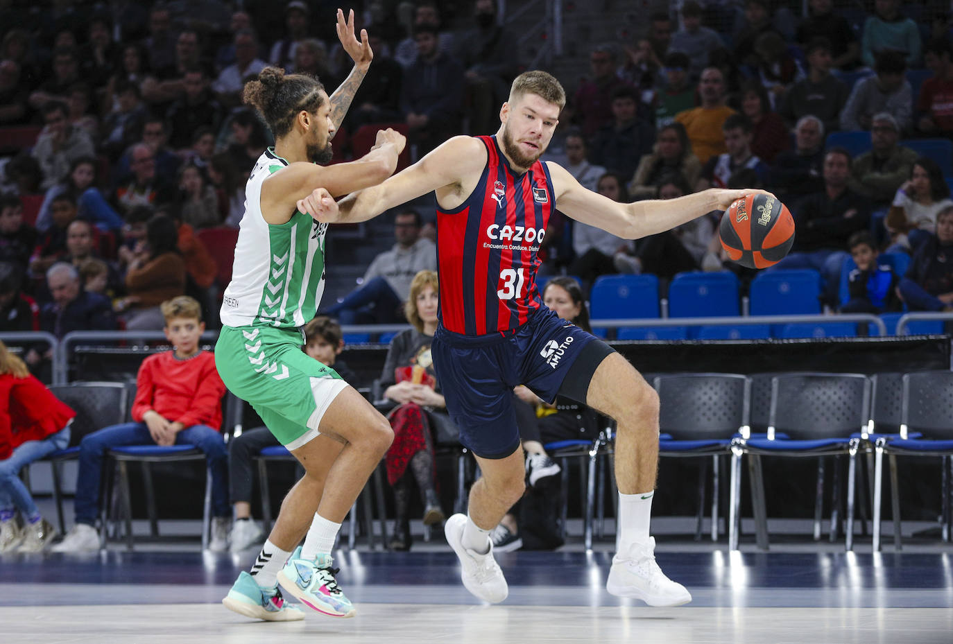 Fotos: Las mejores imágenes del Baskonia-Betis