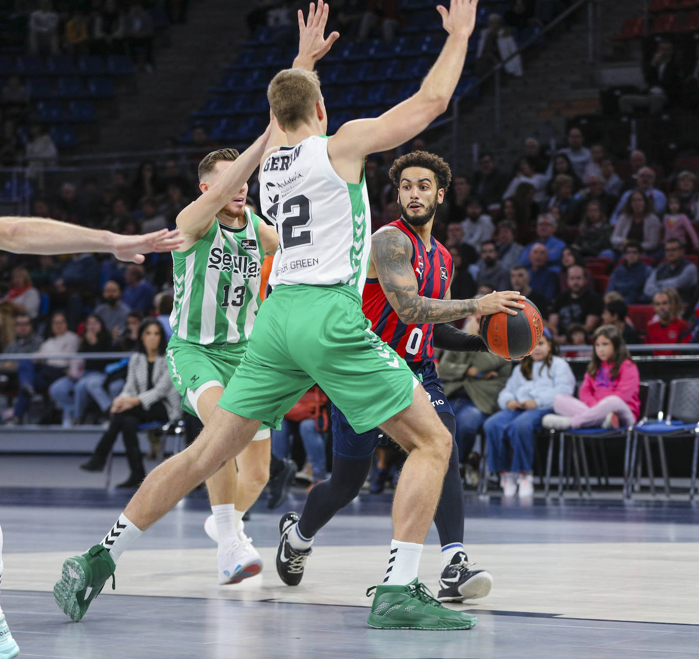 Fotos: Las mejores imágenes del Baskonia-Betis
