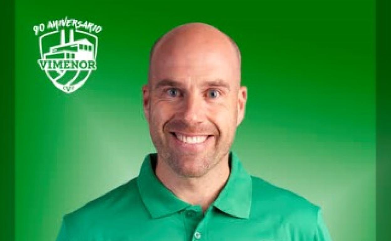 Héctor Gómez es secretario, directivo, director deportivo y portavoz del club verdiblanco. 