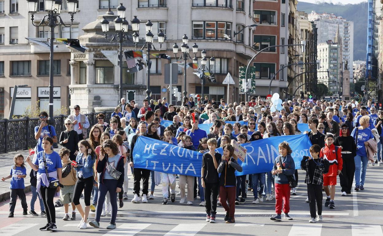 La manifestación ha recorrido el centro de Bilbao. 