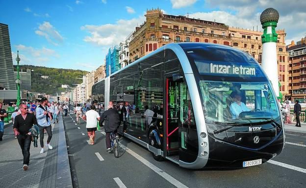 Autobús eléctrico diseñado y fabricado por Irizar.