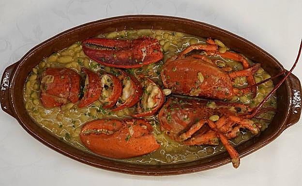 Alubias verdinas con bogavante.