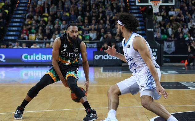 Fotos: Las mejores imágenes del Bilbao Basket frente al Fuenlabrada