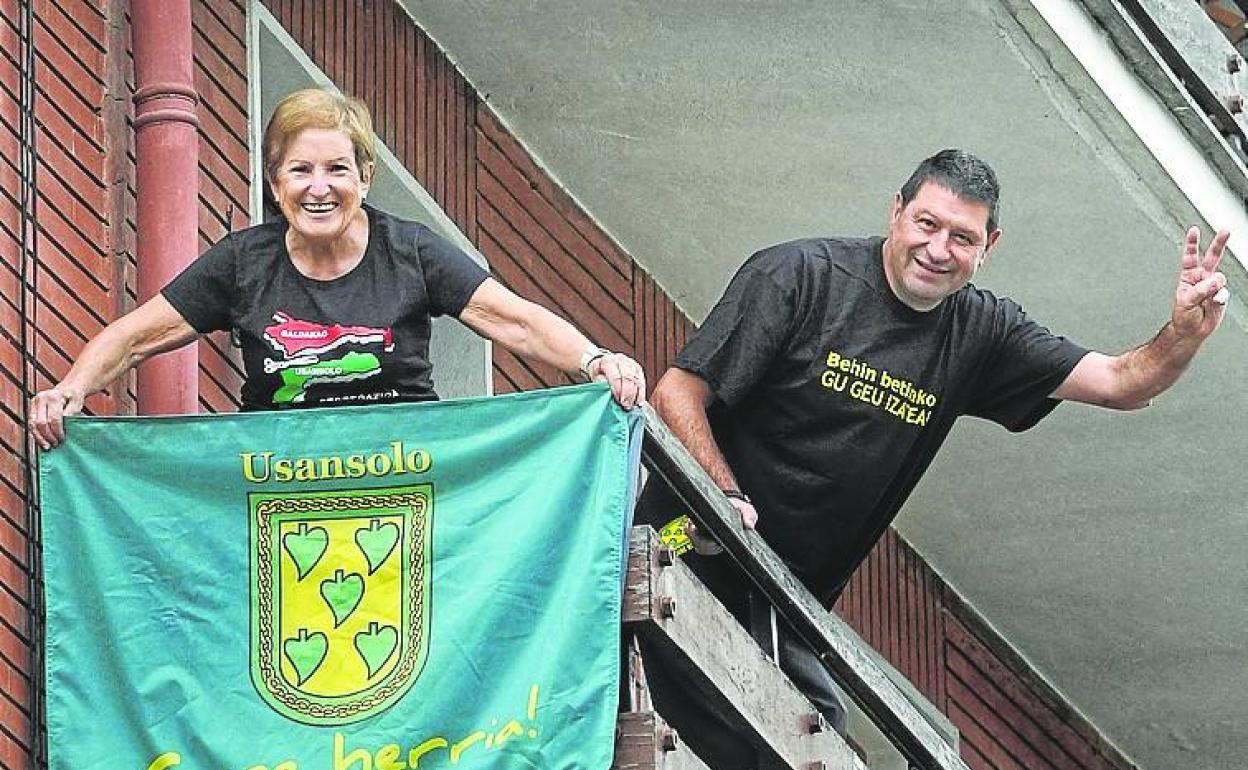 Marisa González y Agustín Etxezarraga celebran ya la segregación. 