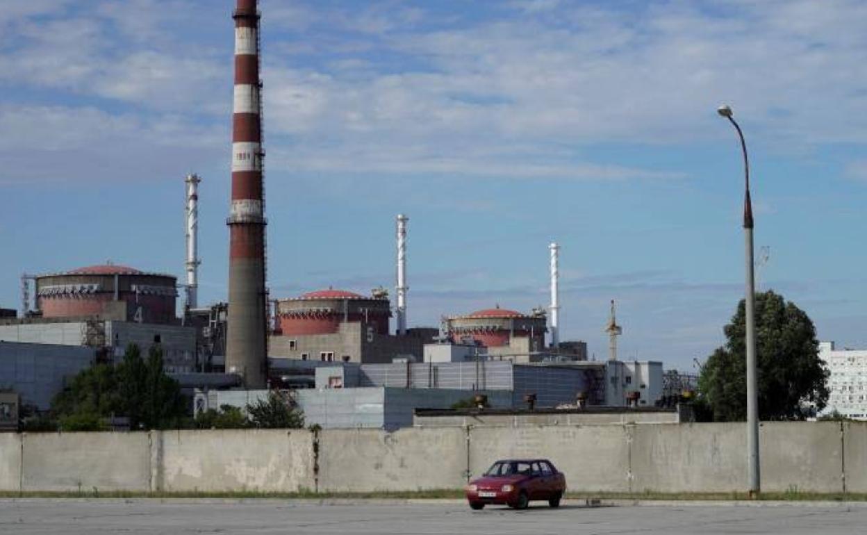 La central nuclear de Zaporiyia es la más grande de Europa. 