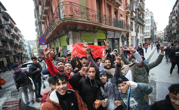 Grupos de jóvenes celebran en San Francisco la victoria de Marruecos