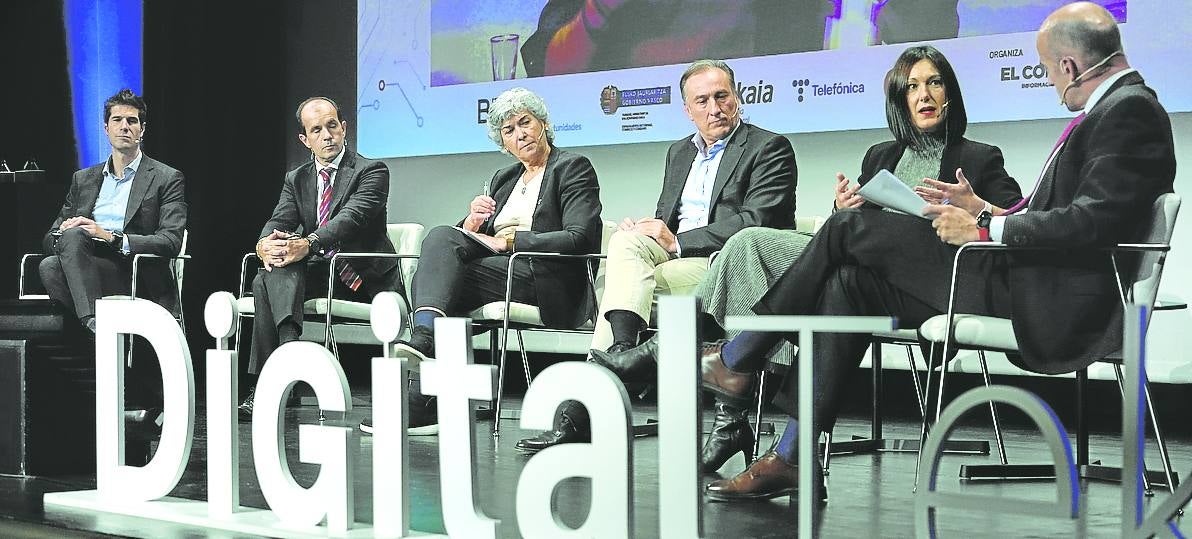 Javier Benito, Joseba Mariezkurrena, Elena Moreno, Ángel Muñoz, Oihane Agirregoitia y Lucas Irigoyen.