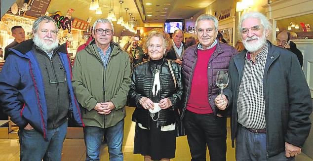 Jesús Zabala, José Ramón Taranco, Begoña de la Cruz, Tomás Sánchez y Marino Montero. 