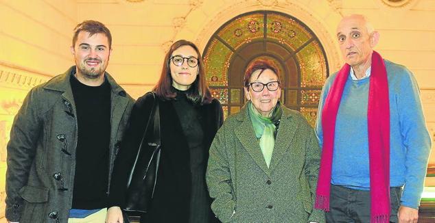 Julen Amondarain, Olatz Mintegi, Maite Monedero y Santi Mintegi. 