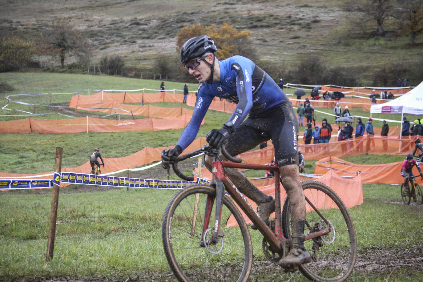 Fotos: Sánchez y Odriozola dominan en Amézaga