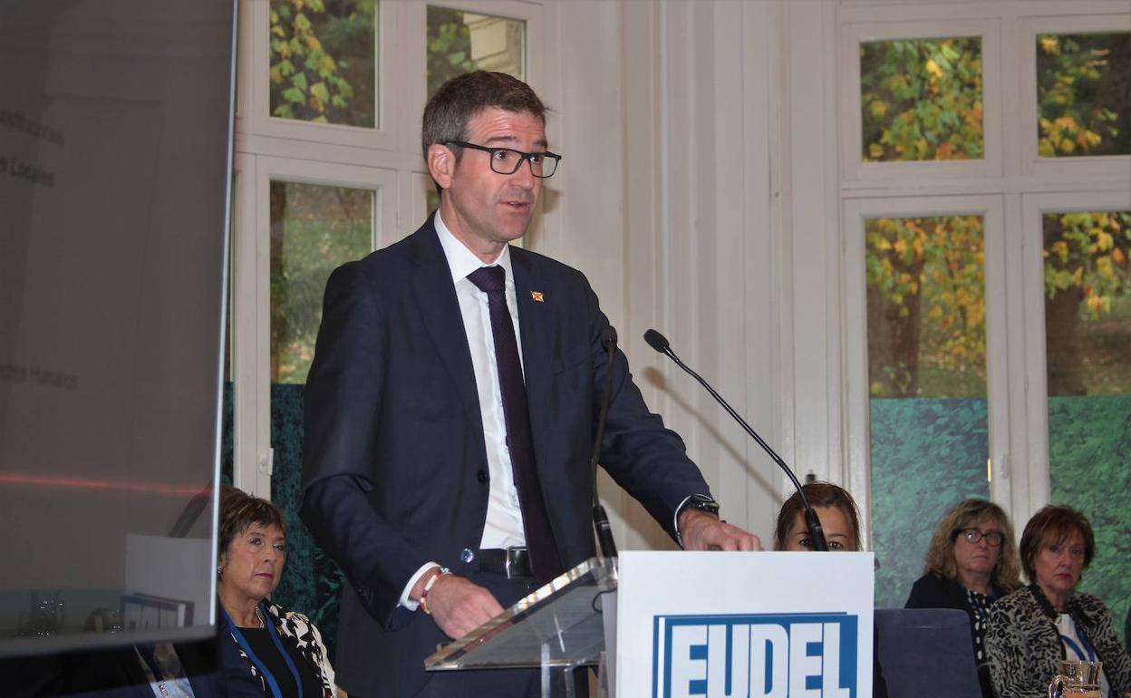 Gorka Urtaran, durante la asamblea general de Eudel del mes pasado. 