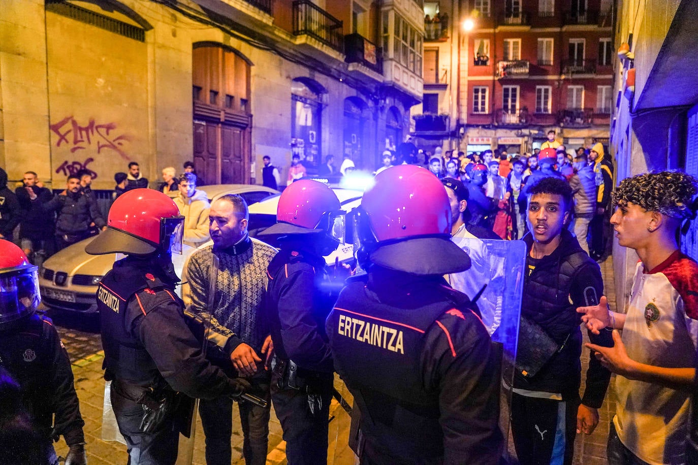 Fotos: La celebración de la afición marroquí por la victoria de su selección ante La Roja
