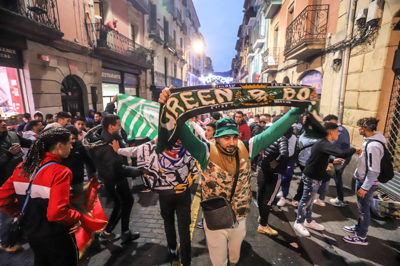 Fotos: La celebración de la afición marroquí por la victoria de su selección ante La Roja