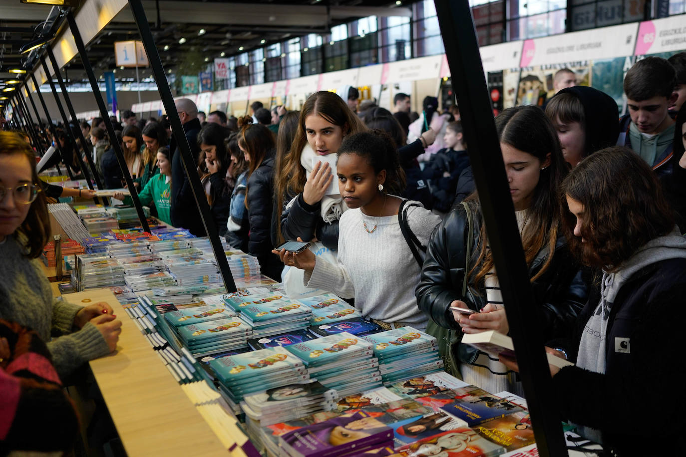 Fotos: Las imágenes de la Azoka de Durango