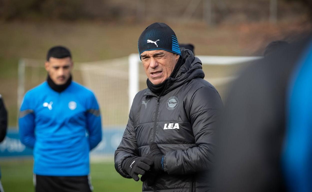 Luis García, durante el entrenamiento.