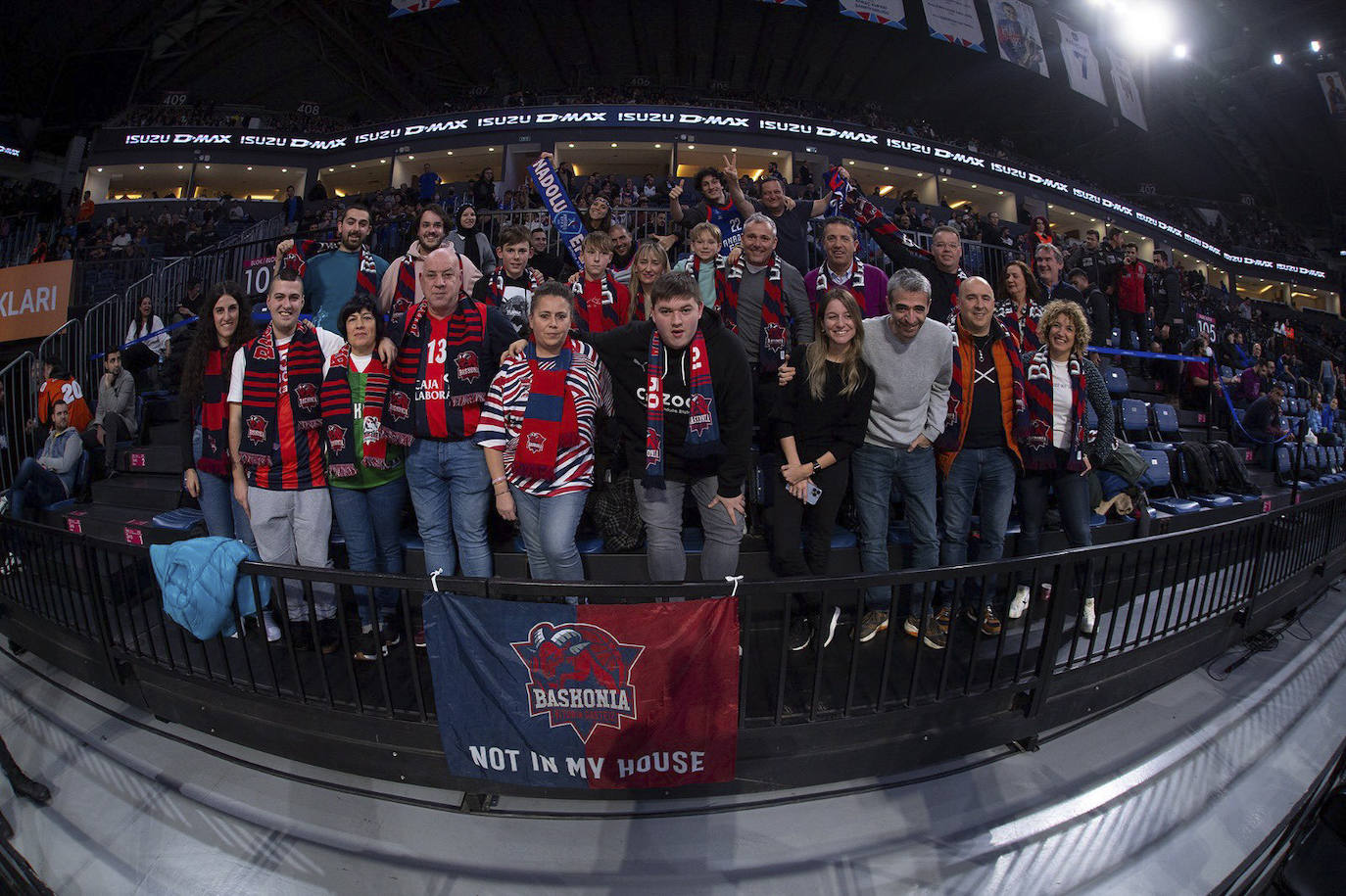 Fotos: Las fotos del Anadolu Efes - Baskonia