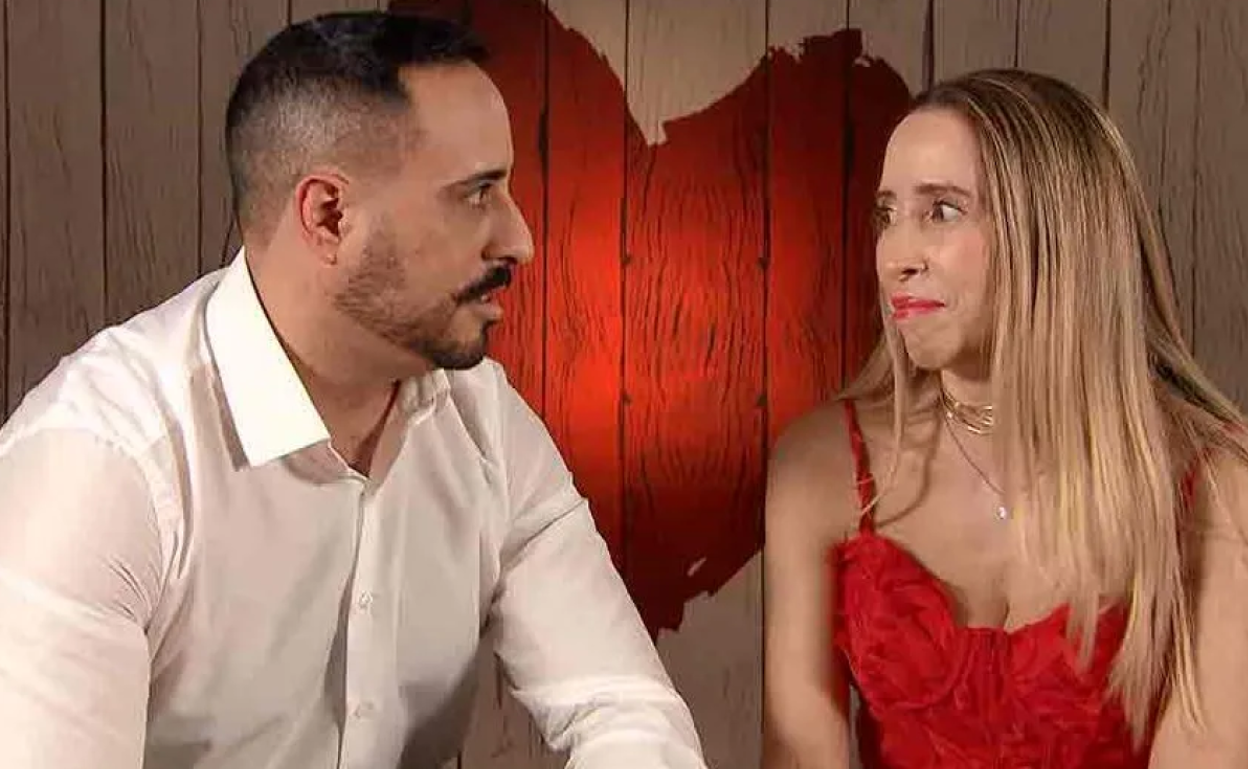 First Dates: La bilbaína que busca ser millonaria y ve a Abascal como un icono sexual