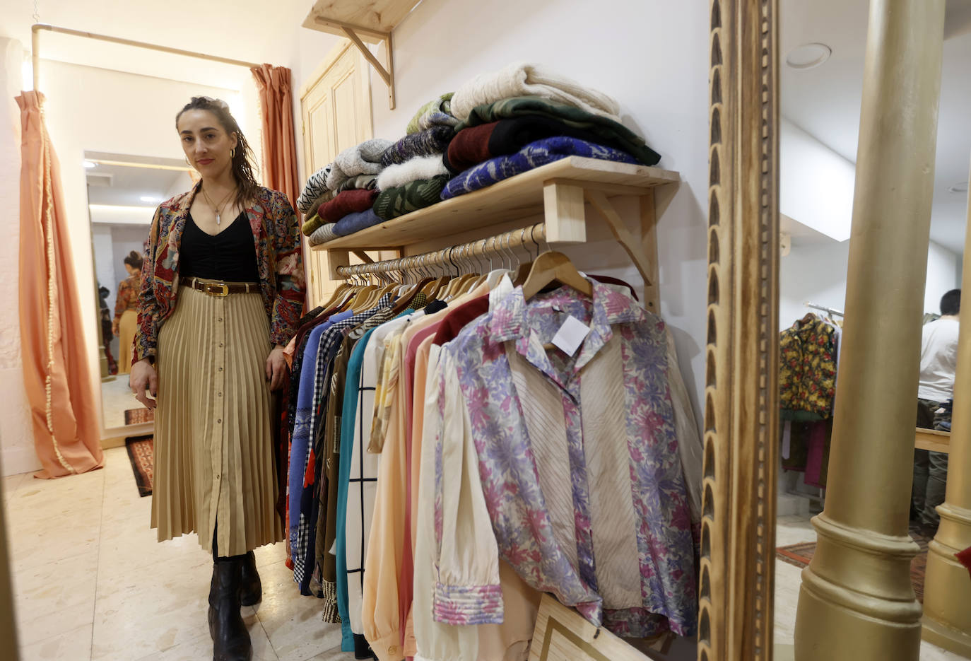 Fotos: Mara, la joven creadora que abre su segunda tienda de ropa &#039;vintage&#039; en Bilbao